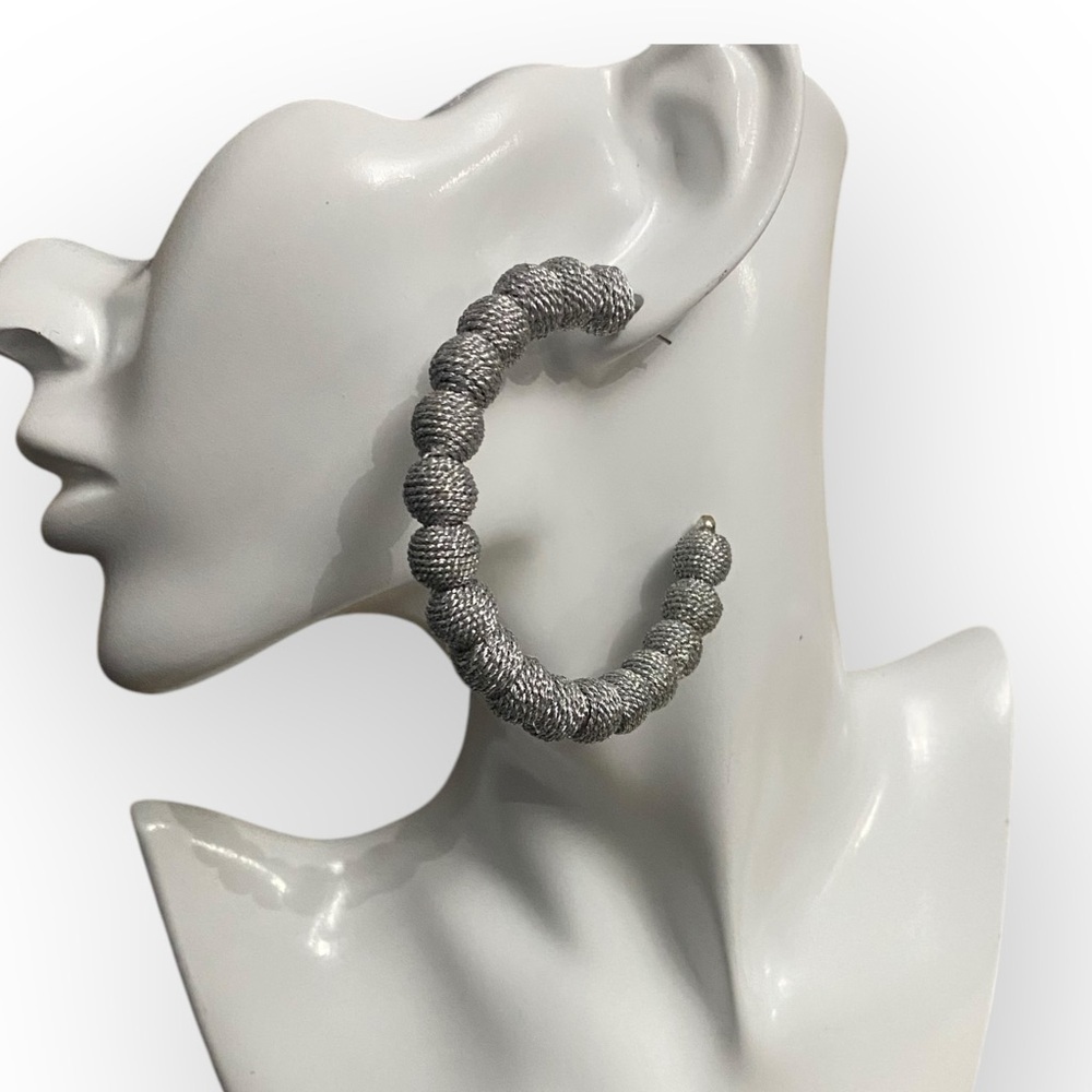 141 Kenneth Jay Lane Threaded Ball Hoop‎ Earrings - Picture 2 of 5